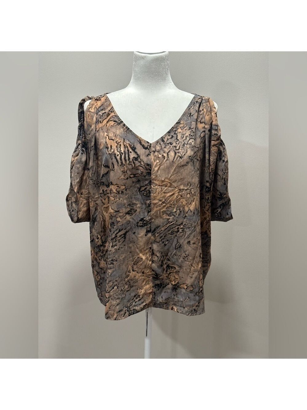 Juicy Couture Purple & Gray Marble Cold Shoulder Blouse Womens Size Large